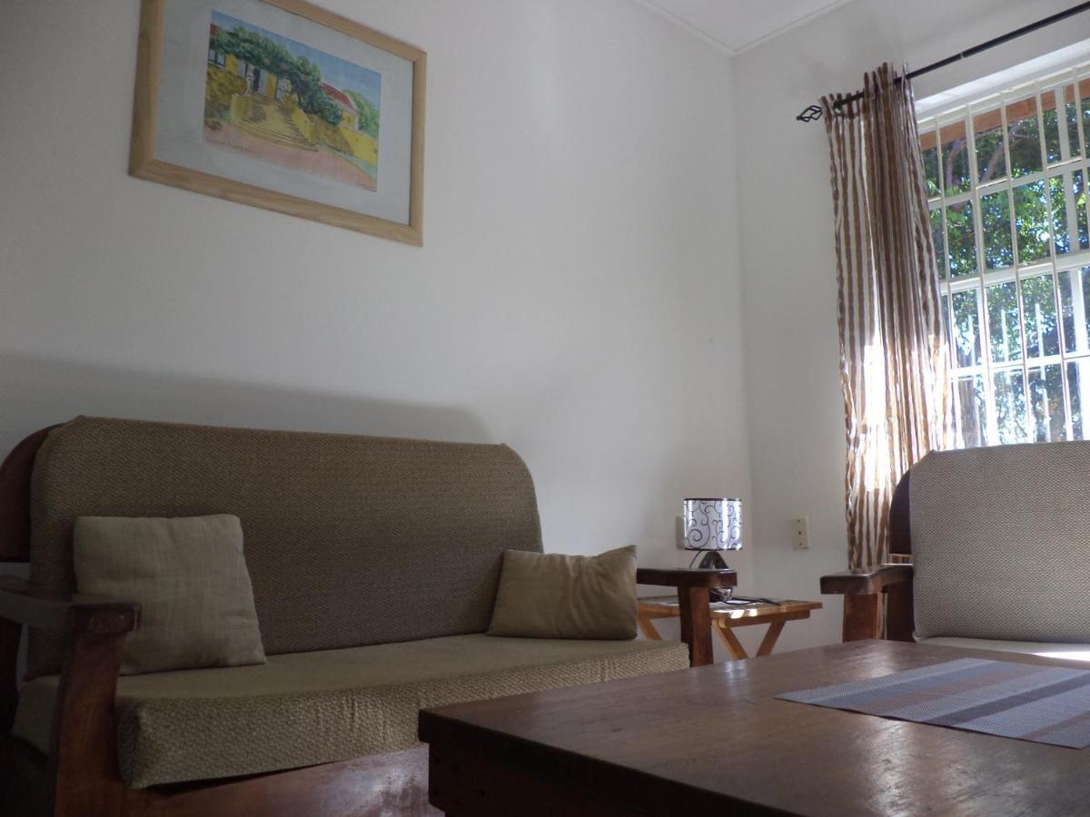 Happy Turtle Apartments Willemstad Ruang foto