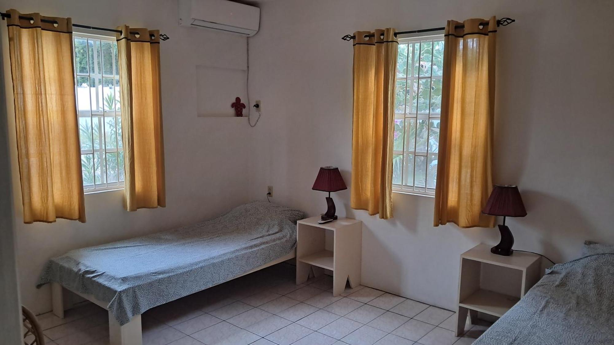 Happy Turtle Apartments Willemstad Ruang foto