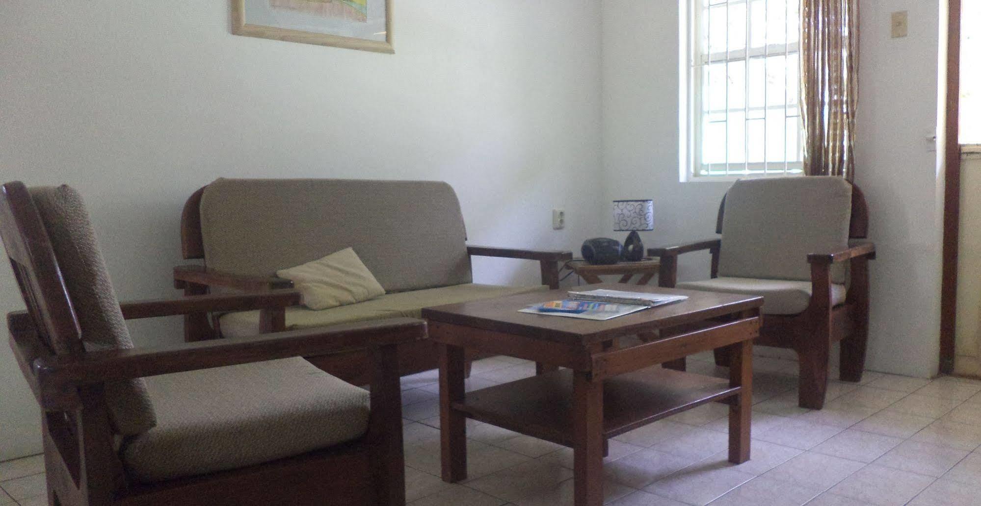 Happy Turtle Apartments Willemstad Bagian luar foto